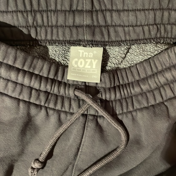 2 Pairs of TnaCozy boyfriend sweatpants - Picture 5 of 8